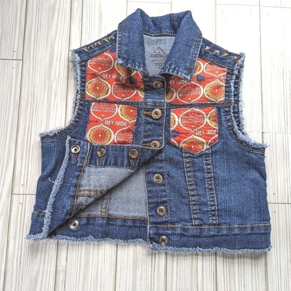 Beatles Hey Jude Custom Made Studded Patchwork Denim Blue Jean Vest Size 4T NWT - Picture 7 of 8